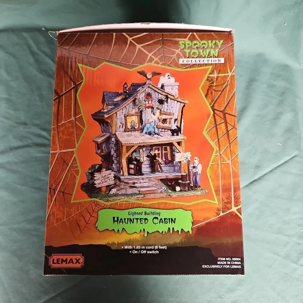Lemax Spooky Town Lighted Haunted House